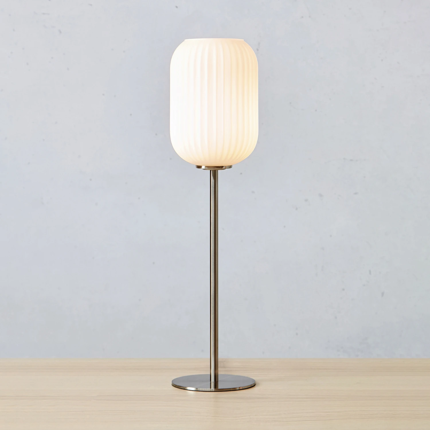 Markslöjd Lampe à Poser Cava, Abat-jour Verre Opale Rainuré 6 Markslöjd Lampe à Poser Cava, Abat-jour Verre Opale Rainuré – Image 4