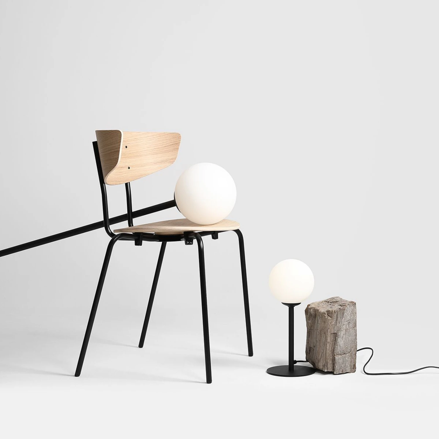 Lampe à Poser Joel, Métal Et Verre, Noire/blanche 5 Lampe à Poser Joel, Métal Et Verre, Noire/blanche – Image 3