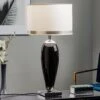 Lampe à Poser Lund Blanche Et Noire, Hauteur 60 Cm 1 Lampe à Poser Lund Blanche Et Noire, Hauteur 60 Cm -Sélectionnez Les Magasins D'Éclairage 1089459