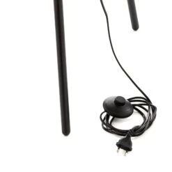 Lampadaire Corralee En Noir Et Blanc -Sélectionnez Les Magasins D'Éclairage 1573124 8