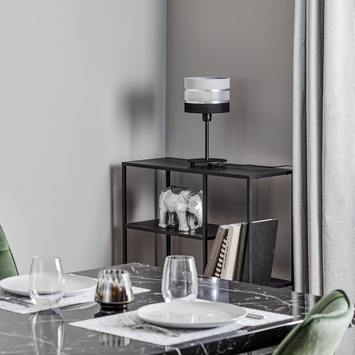 Lampe à Poser Helen Abat-jour Gris-noir-argenté 5 Lampe à Poser Helen Abat-jour Gris-noir-argenté – Image 3