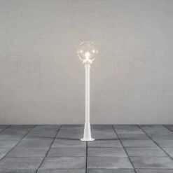 Konstsmide Borne Lumineuse Linus Blanche à Boule Transparente 10 Konstsmide Borne Lumineuse Linus Blanche à Boule Transparente -Sélectionnez Les Magasins D'Éclairage 5522482 3