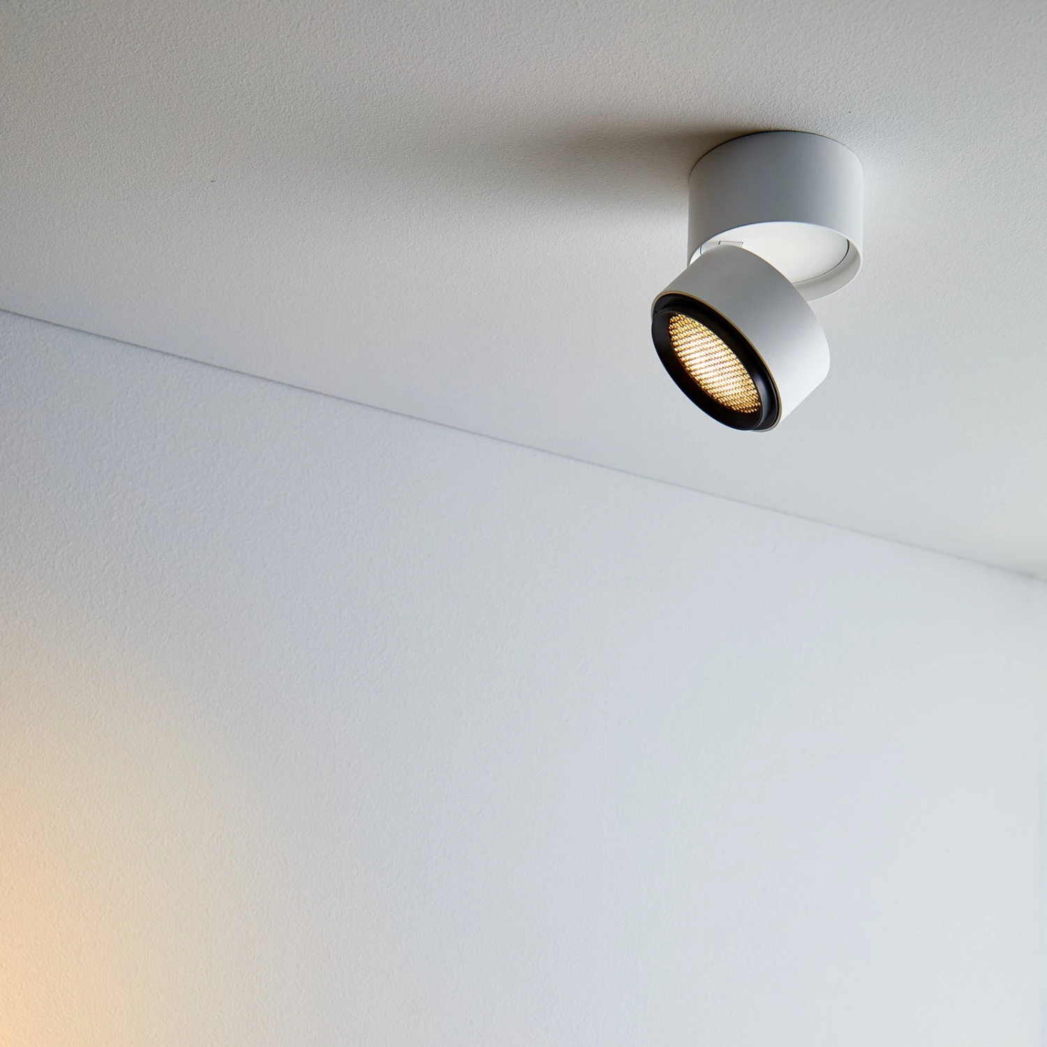 LOOM DESIGN Ray Spot LED Ø 9,3 cm 15 W Blanc 9 LOOM DESIGN Ray Spot LED Ø 9,3 cm 15 W Blanc – Image 7