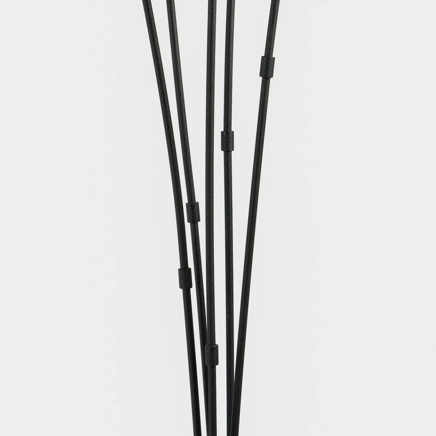 Lindby Kyden Lampadaire, à Cinq Lampes, Noir 7 Lindby Kyden Lampadaire, à Cinq Lampes, Noir – Image 5