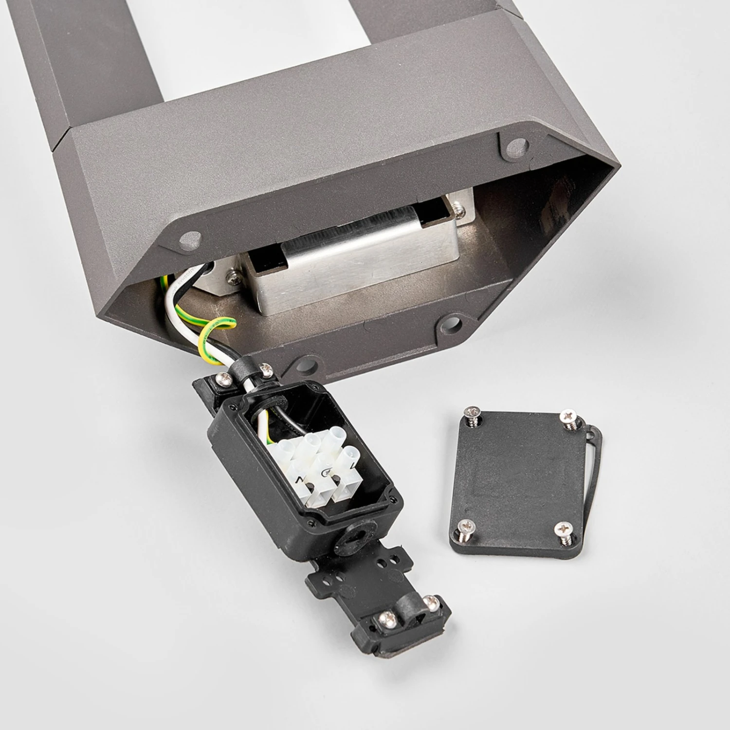 Lucande Borne Lumineuse LED Ultra Moderne Jeny Gris Foncé 8 Lucande Borne Lumineuse LED Ultra Moderne Jeny Gris Foncé – Image 6