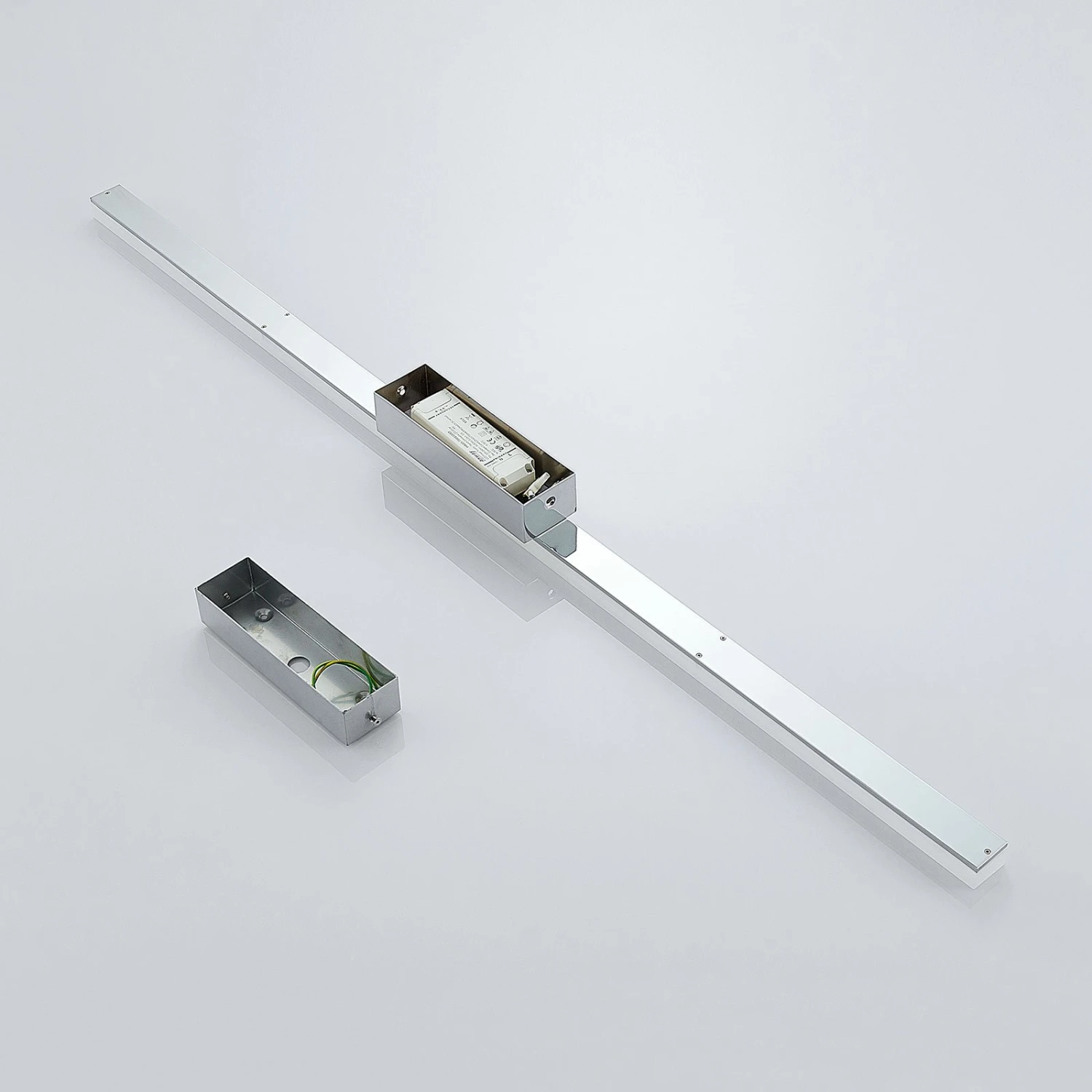 Plafonnier LED Longitudinal Levke, IP44 10 Plafonnier LED Longitudinal Levke, IP44 – Image 8