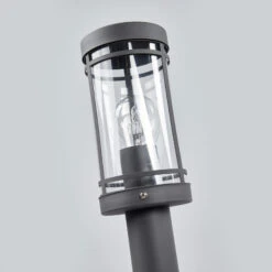 Borne Lumineuse Moderne Djori En Gris Foncé 13 Borne Lumineuse Moderne Djori En Gris Foncé -Sélectionnez Les Magasins D'Éclairage 9977031 4